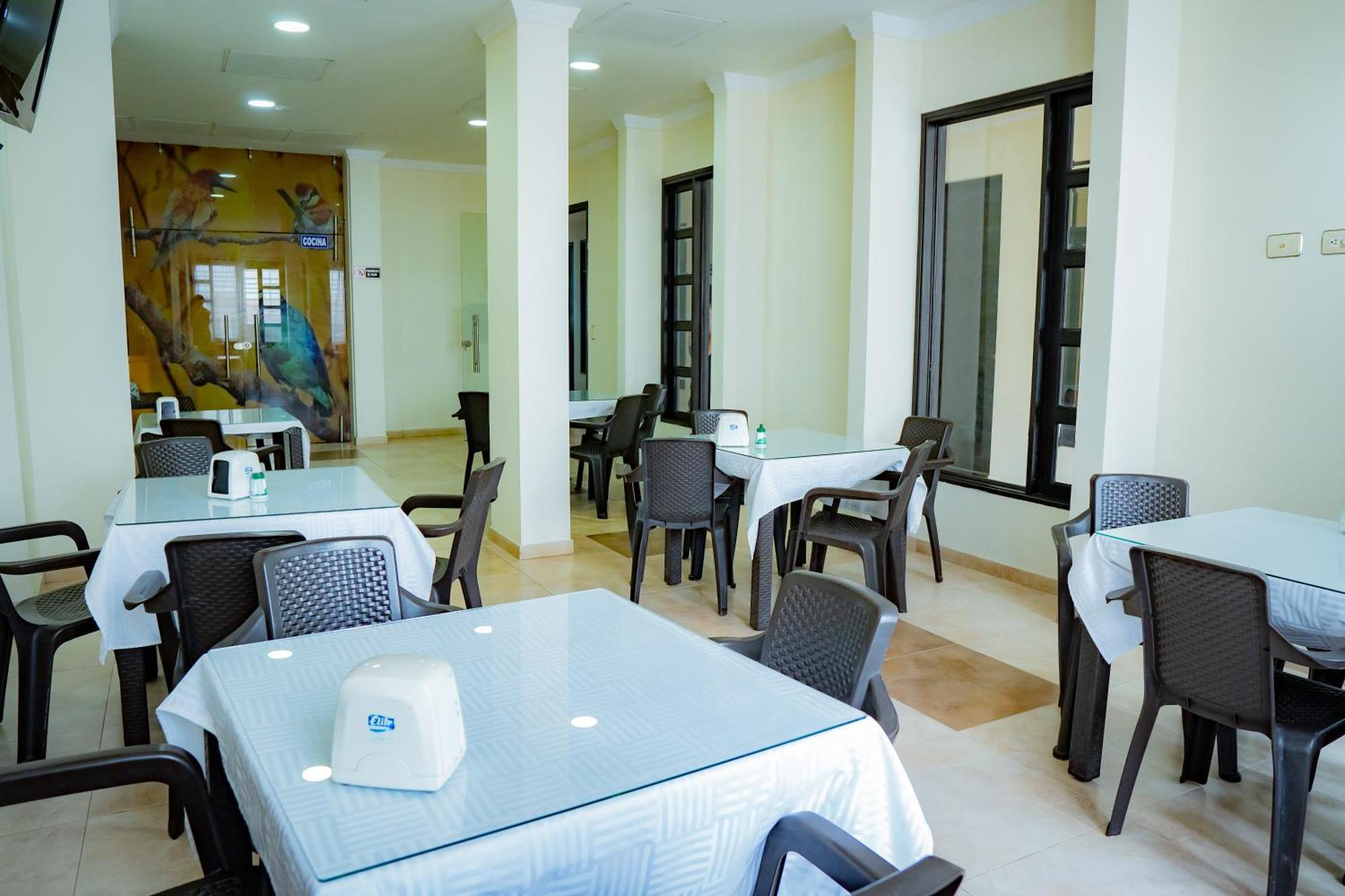 Kalina Hotel Girardot Exterior photo