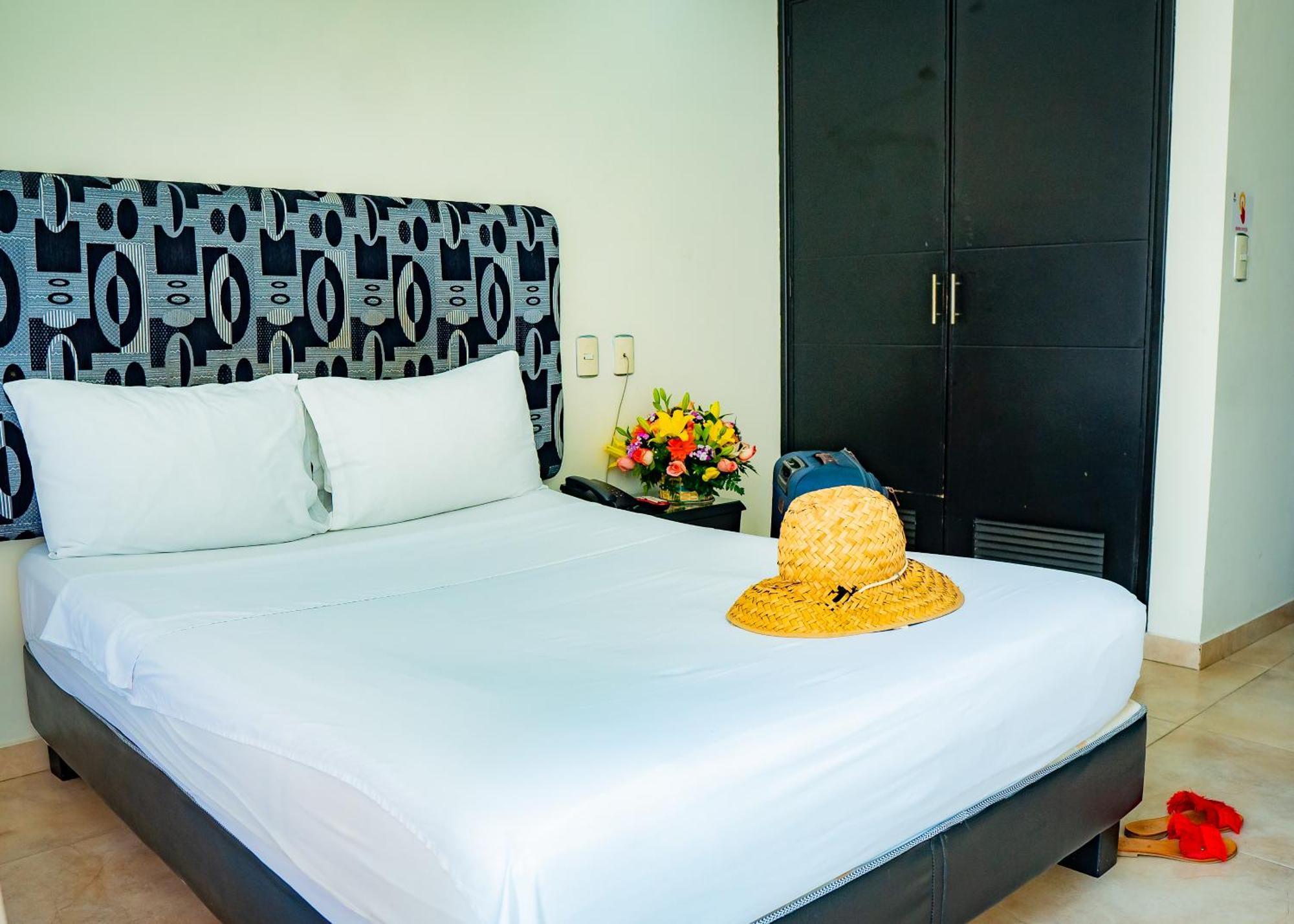 Kalina Hotel Girardot Exterior photo