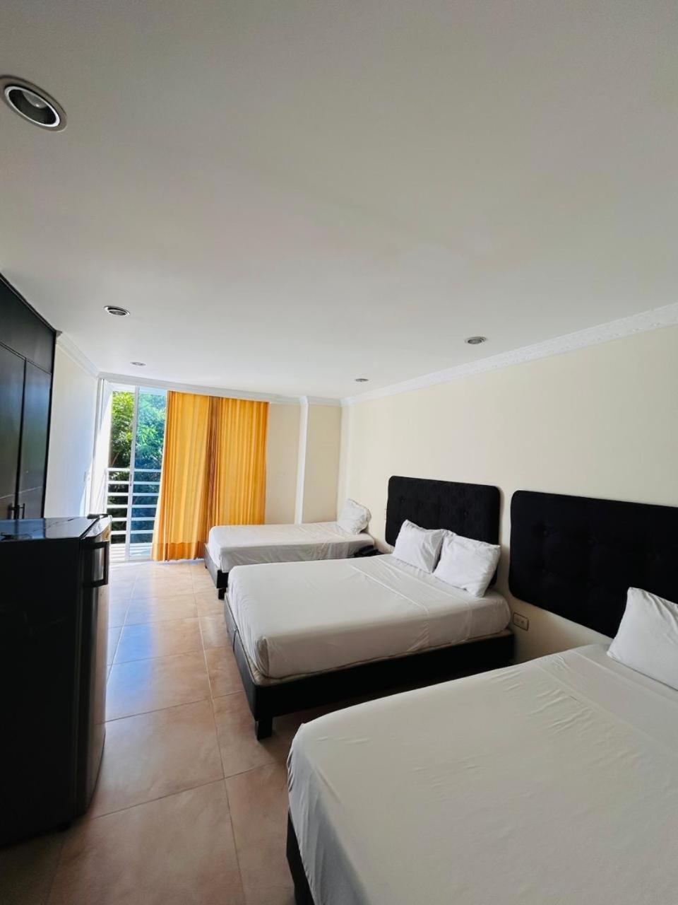 Kalina Hotel Girardot Exterior photo